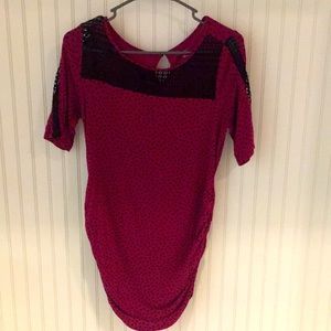 Short Sleeve Maternity Tee